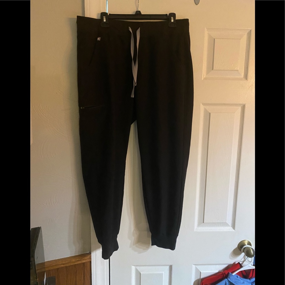 Figs joggers women’s large